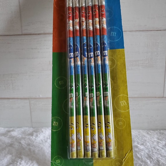 M & M pack of pencils - Picture 2 of 4